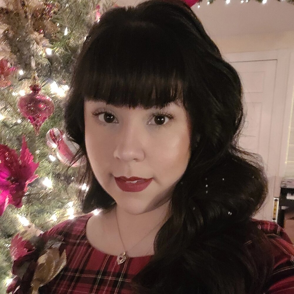 Meet your Posher, Alicia